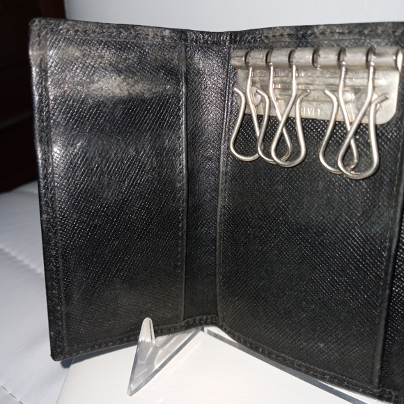 Prada Nero (Black) Nylon and Saffiano Leather 5 Key Holder Case - Picture 11 of 14